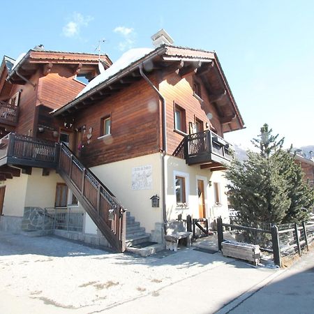 Apartment In Baita Only 200M From The Ski Lifts リヴィーニョ エクステリア 写真